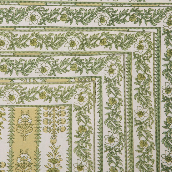 S/6 Pistache Avignon Placemats