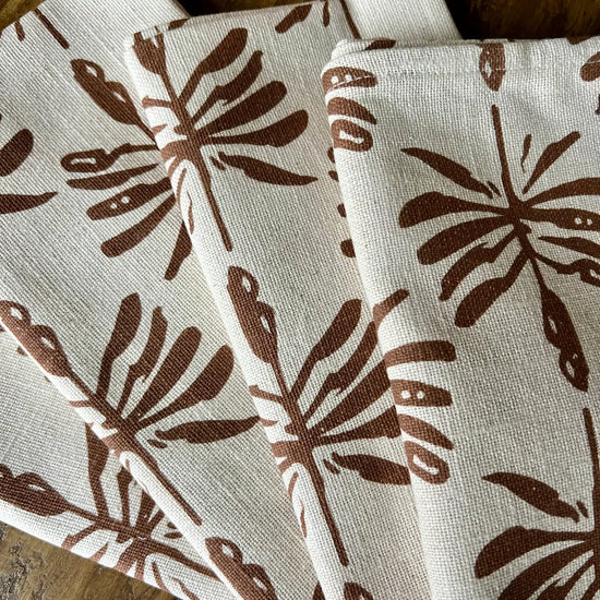 Set of 4 Walnut Brown Dragonfly Lures Napkins