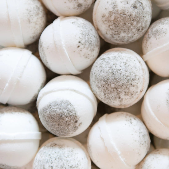 Seaweed + Sea Salt Bath Bomb