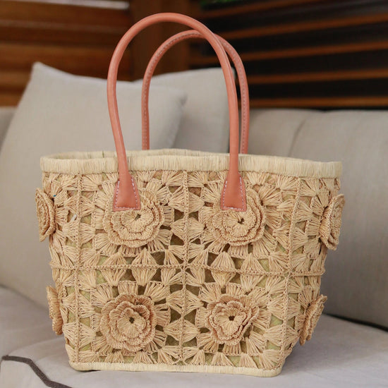 Petite Flower Crochet Straw Bag
