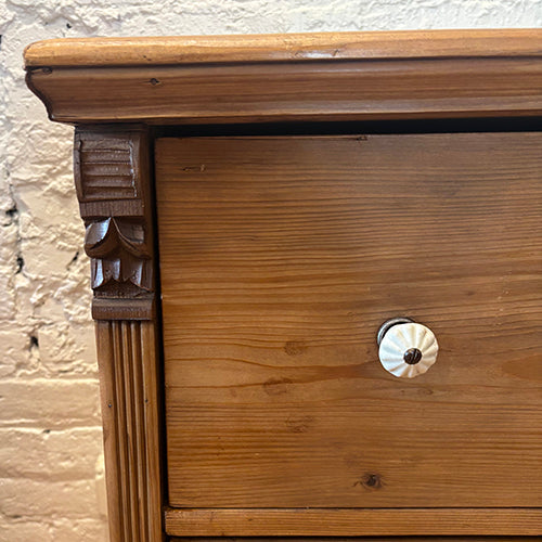 Pine Chest of Drawers