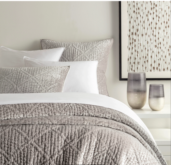 Parisienne Velvet Grey Quilt