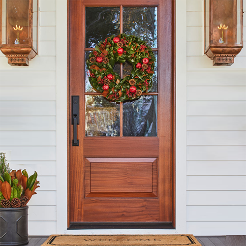 Fresh Christmas Traditions Wreath