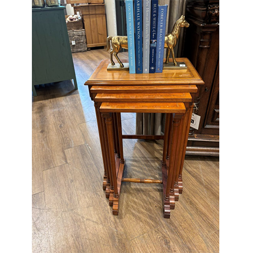 S/4 Vintage Nesting Tables