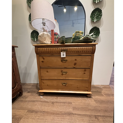 4-Drawer Vintage Chest