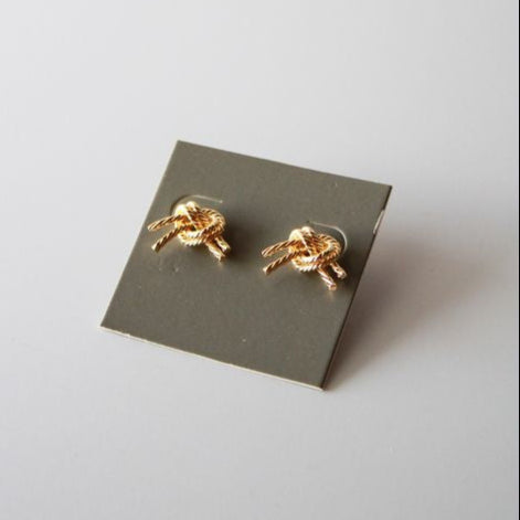 Golden Nautical Knot Stud