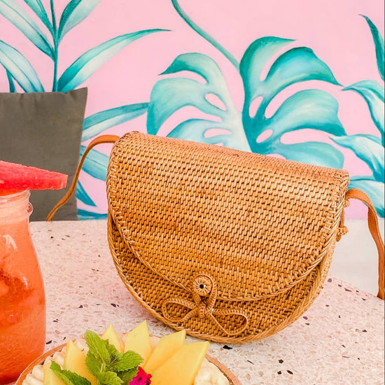 Rattan Saddle Messenger Crossbody