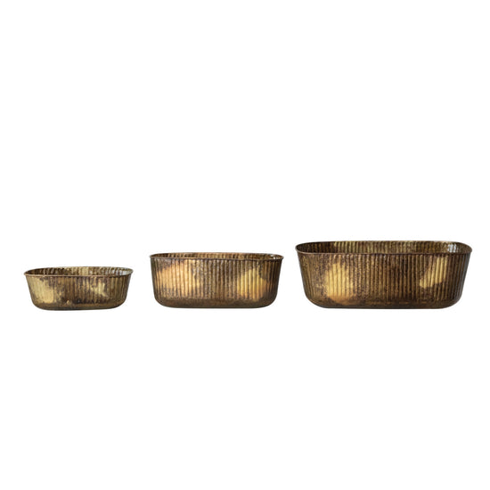 Brash Finish Pleated Planter