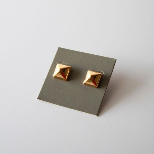 Mini-Golden Pyramid Studs