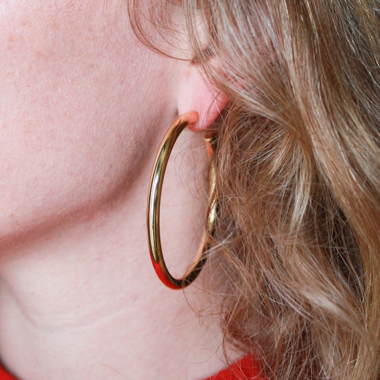 Golden Classic Hoop