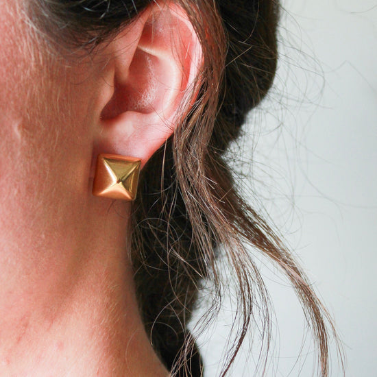 Mini-Golden Pyramid Studs